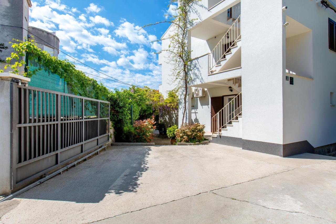 Apartment Nives In The City Center - Free Parking Split Exterior foto