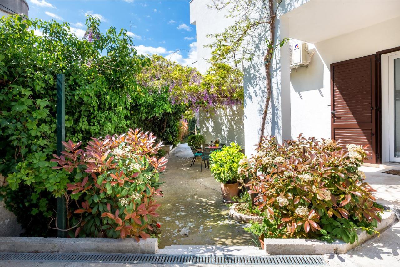 Apartment Nives In The City Center - Free Parking Split Exterior foto