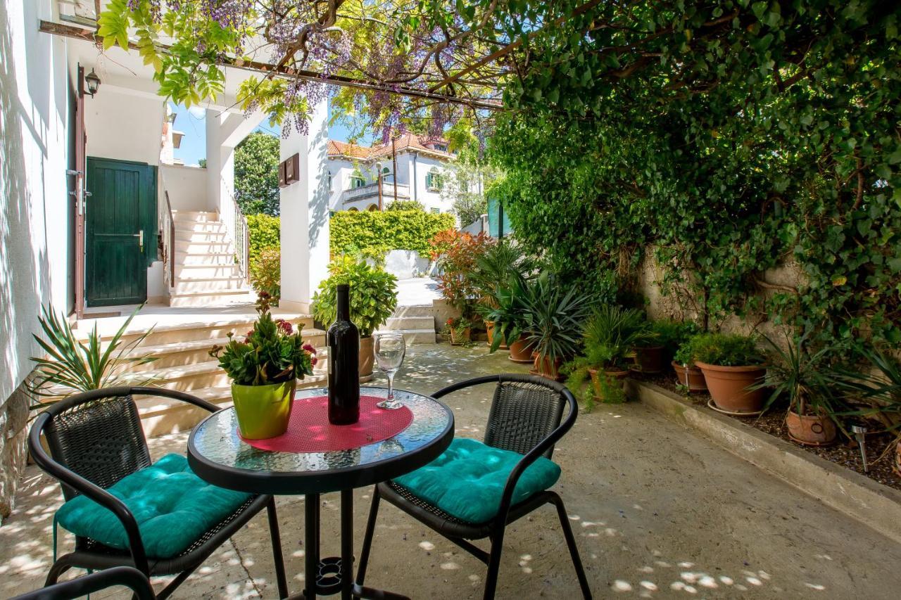 Apartment Nives In The City Center - Free Parking Split Exterior foto