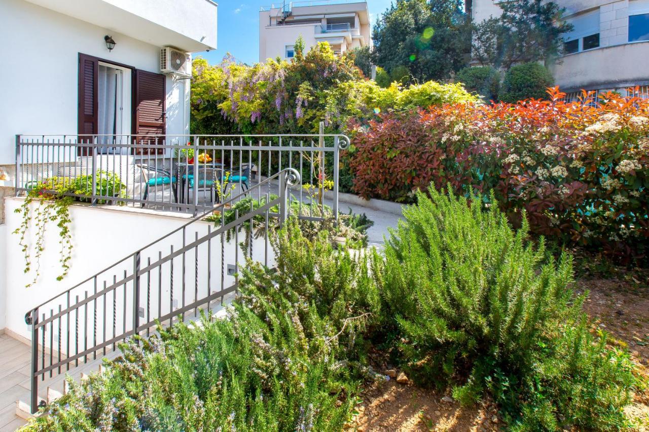 Apartment Nives In The City Center - Free Parking Split Exterior foto