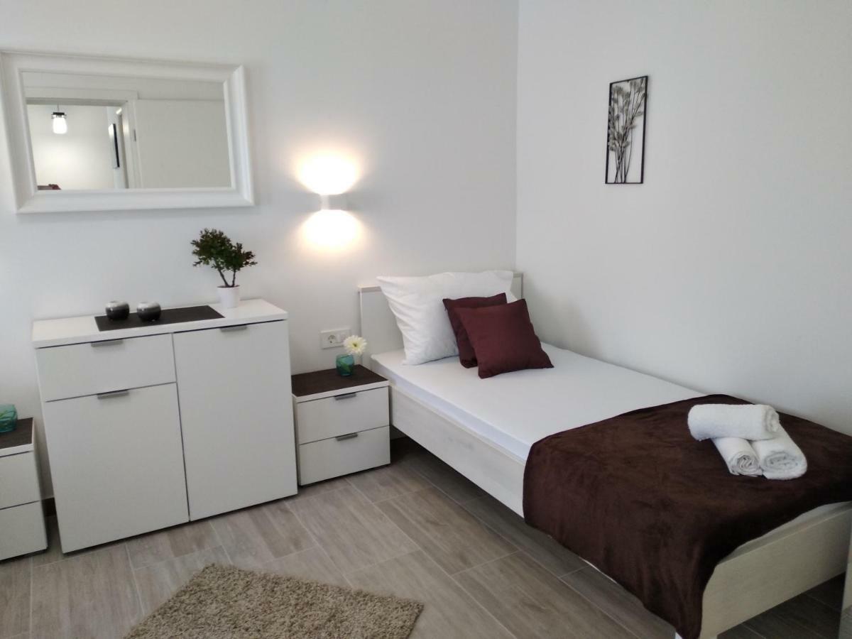 Apartment Nives In The City Center - Free Parking Split Exterior foto