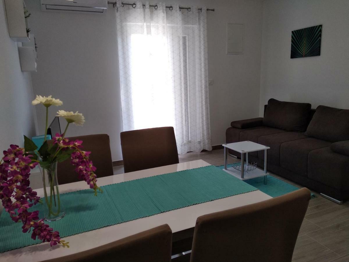 Apartment Nives In The City Center - Free Parking Split Exterior foto