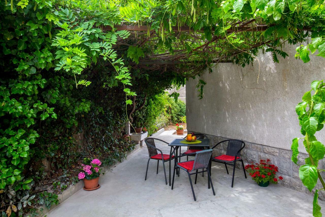 Apartment Nives In The City Center - Free Parking Split Exterior foto