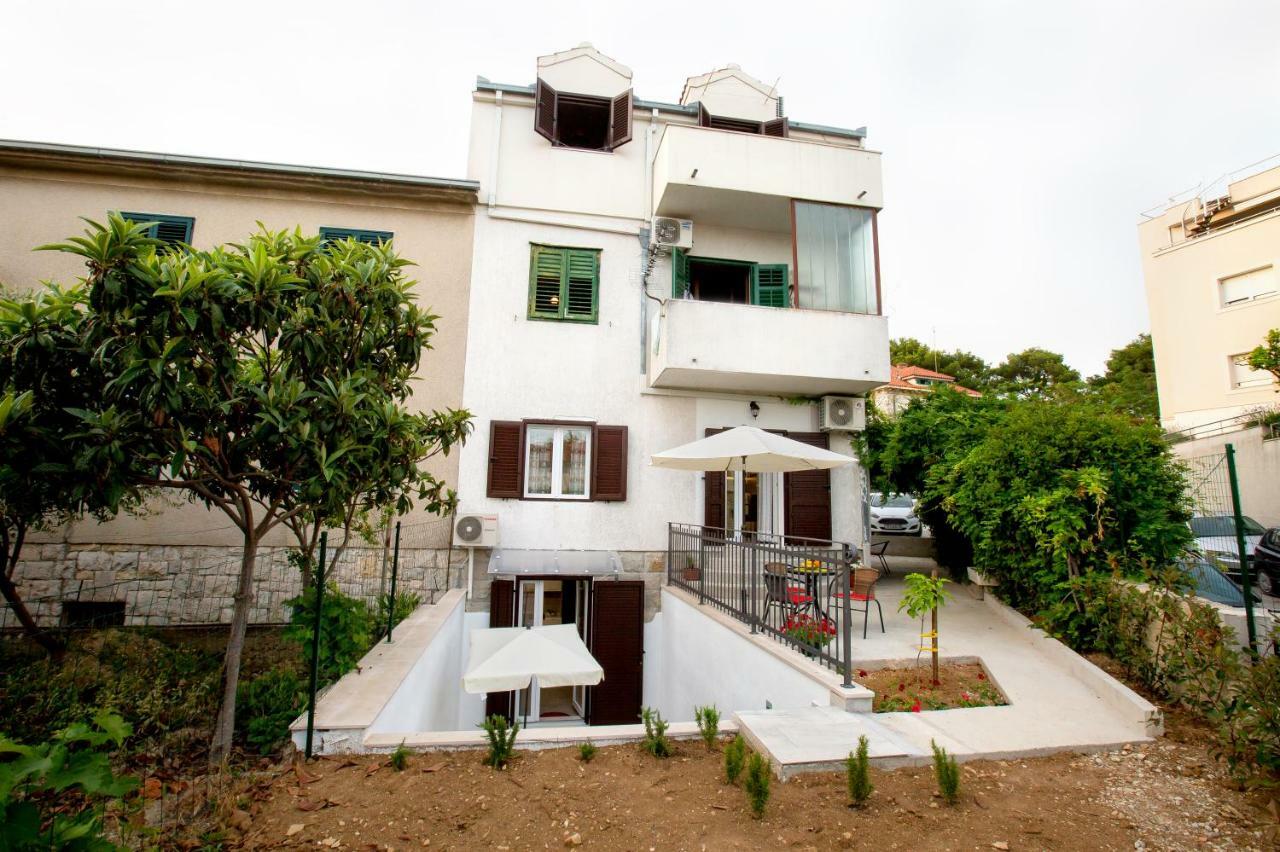 Apartment Nives In The City Center - Free Parking Split Exterior foto