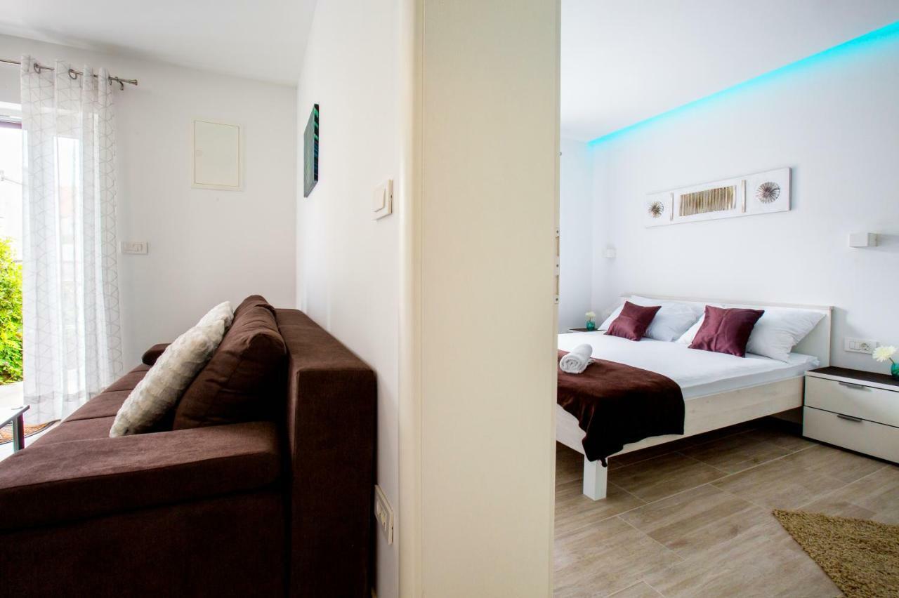 Apartment Nives In The City Center - Free Parking Split Exterior foto