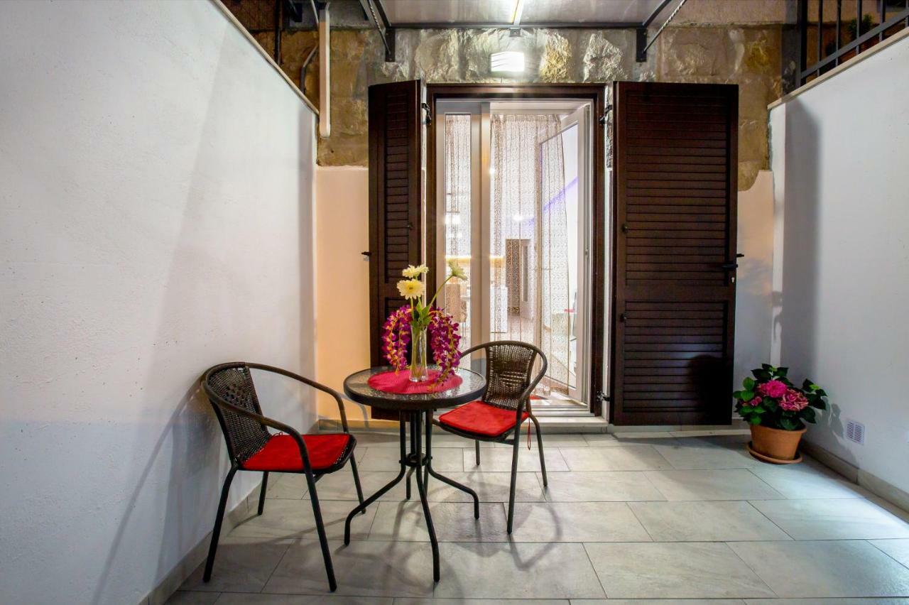 Apartment Nives In The City Center - Free Parking Split Exterior foto